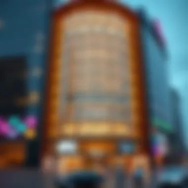 A stunning facade of الهيلي مول showcasing modern architecture